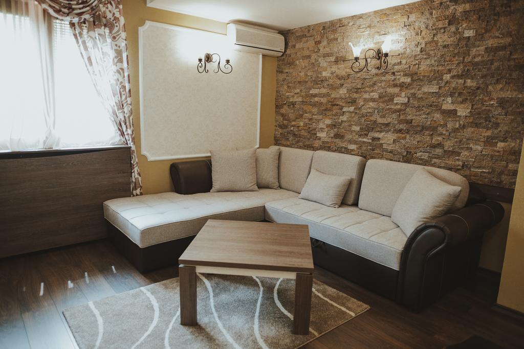 Hotel Sumski Feneri Битола Экстерьер фото